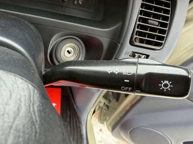 ハイラックスサーフ3.0 SSR-G ワイドボディ ディーゼルターボ 4WD　リフトアップ　全塗装済ベージュ　アルミホイール　メッキバンパー　サンルーフ　ETC　パワステ　パワーウィンドウ　ABS　キーレスエントリー　エアコン　寒冷地仕様 3000