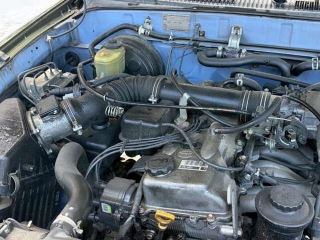 ハイラックスサーフ2.7 SSR-X ワイドボディ 4WD　全塗装済グリーン　リフトアップ　ETC　社外オーディオ　パワステ　パワーウィンドウ　純正アルミホイール　ABS　キーレス　ルーフレール 2700