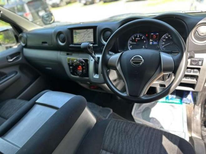 キャラバンNV350 2.5 プレミアムGX ロングボディ ディーゼルターボ 4WD　ナビ/Bカメラ/ETC/プッシュスタート 2500