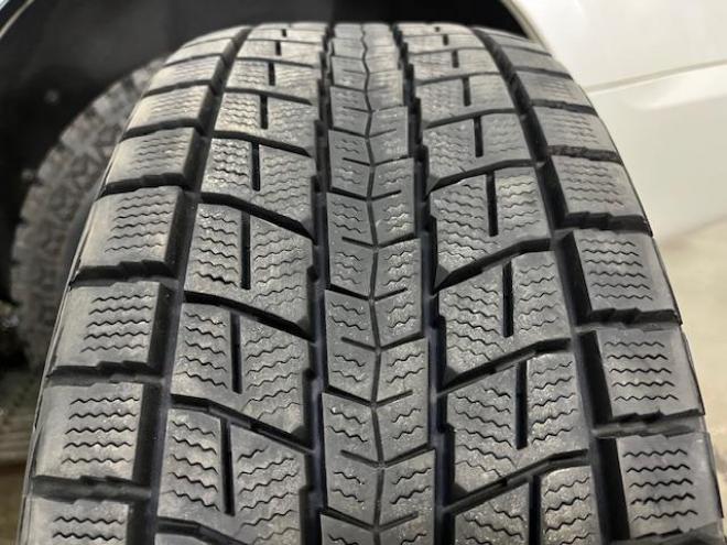 デリカＤ：５　Ｇパワーパッケージ　本州仕入　禁煙車　寒冷地仕様　エクストリーム１６ＡＷ＋ＧＲＩＰＭＡＸホワイトレター　新品ＪＡＯＳブラックマッドガード　純正１８ＡＷ＋スタッドレスタイヤ付　１２インチリアフリップダウンモニター　ＥＴＣ 4WD 2400 5Dr