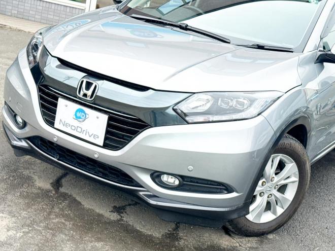 ヴェゼルハイブリッド1.5ハイブリッドX 4WD　ローンが不安な方＜優遇ローン＞　あんしんパッケージ　寒冷地仕様　社外ナビ 4WD 1500 5Dr