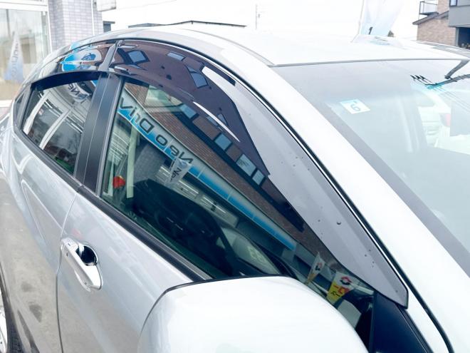 ヴェゼルハイブリッド1.5ハイブリッドX 4WD　ローンが不安な方＜優遇ローン＞　あんしんパッケージ　寒冷地仕様　社外ナビ 4WD 1500 5Dr