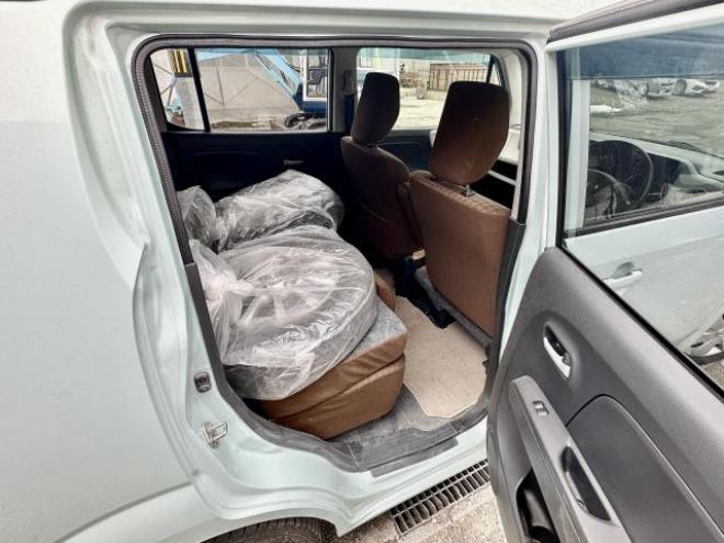 モコS-FOUR  4WD タイミングチェーン車　サビ少ない　夏冬タイヤ　キーレス 4WD 660 5Dr