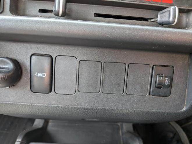 ピクシストラック スタンダード 切替4WD 660 2Dr