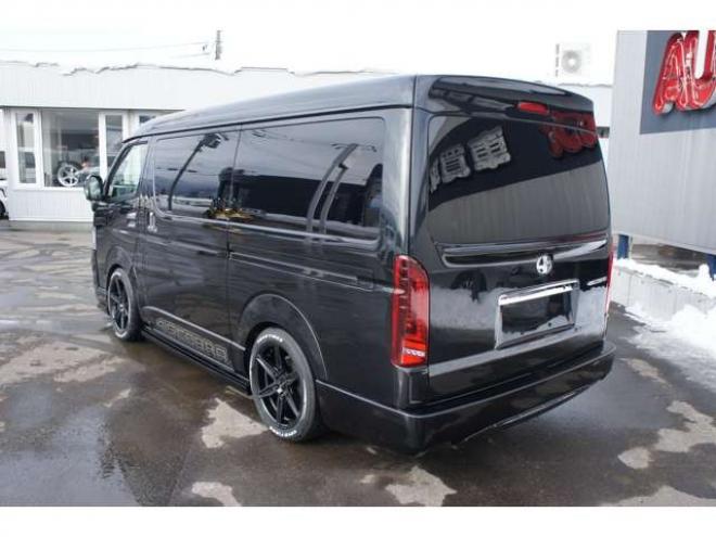 ハイエース2.7 GL ロング ファインテックツアラー 4WD　415COBRA　ファントムヘッドライトシステム&フェイスリフトキット&F/S/R/ルーフスポ/ボンネット/プレステージテールランプ&新作バッドラッカーHP-6　18インチAW　TOYO　H30　225/50R18 2700