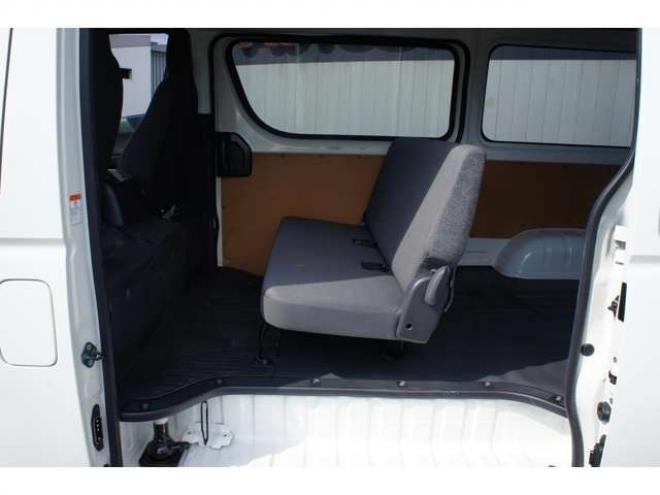 ハイエースバン2.8 DX ロング ディーゼルターボ 4WD　フロントシートセパレート仕様変更済　　　センターコンソール付　415COBRA丸目ライトキット&バッドラッカー16インチAW　415SAFARIフロントスポイラー　TOYOオープンカントリーR/T　電動格納ドアミラー 2800