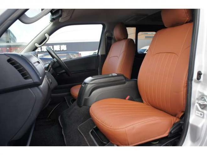 レジアスエース2.8 スーパーGL ロングボディ ディーゼルターボ 4WD　415COBRA丸目キット&CL3フロントリップ&ステージIリアスポ　415SAFARIオーバーフェンダー　ESSEXステラ16インチAW　TOYOオープンカントリーR/T　415COBRAベッドキット　寒冷地仕様　純正ETC 新品シートカバー 2800