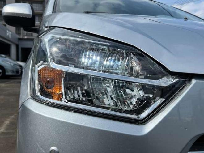 ピクシスエポックG SAIII 4WD　スマートキー　プッシュスタート　スマートアシスト3 前席シートヒーター　オートエアコン　オートハイビーム　コーナーセンサー　アイドリングストップ　横滑り防止　衝突軽減 660