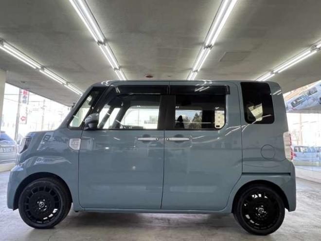 ピクシスメガL SAIII 4WD　スマートキー　プッシュスタート　純正ナビ　フルセグTV Bluetooth バックカメラ　両側パワースライドドア　LEDヘッド/フォグ　シートヒーター　衝突被害軽減　アイドリングストップ　新品15インチアルミタイヤ 660