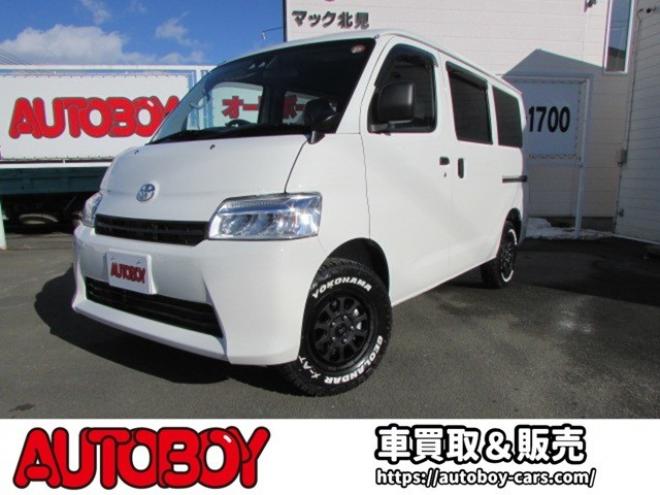 タウンエースバン1.5 GL 4WD　登録済未使用車/スマートアシスト/LEDヘッドライト/ベッドキット/MAD CROSS14インチホイール+ジオランダーX-AT/キーレス/アイドリングストップ 登録済未使用車 1500