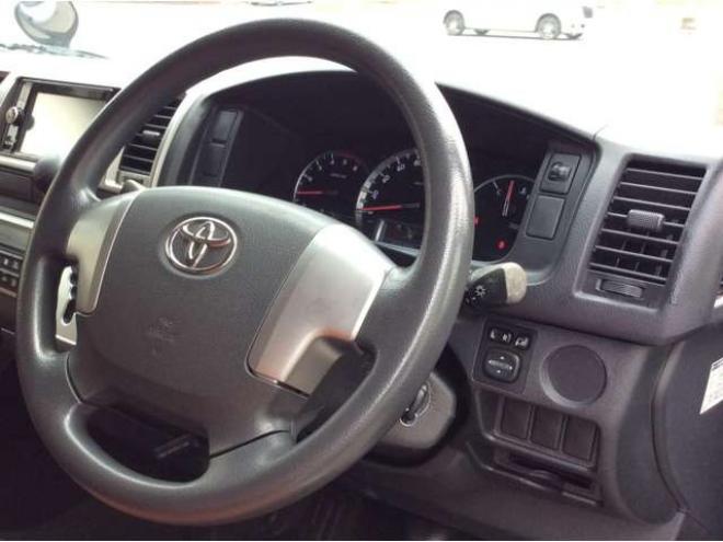 ハイエースバン3.0 スーパーGL ロング ディーゼルターボ 4WD　リアヒーター&クーラー　キーレス　ETC　電動格納ミラー　デュアルエアコン　ベッドキッド　フロントフォグランプ　clarionSDナビ(NXL13)　AUX　Bluetooth　USB　16インチAW 3000