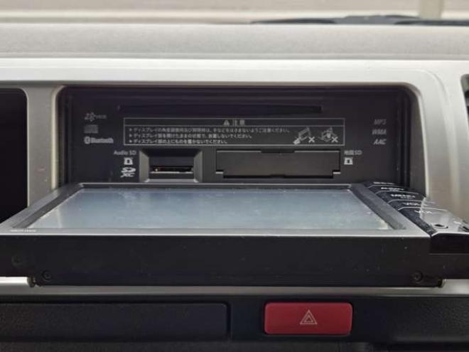 ハイエース2.7 GL ロング ミドルルーフ 4WD　寒冷地仕様　10人乗り　リアヒーター&クーラー　プッシュスタート　スマートキー　横滑り防止　オートライト　バックカメラ　純正ナビ　ワンセグTV　Bluetooth　CD/DVD　FM/AM　電動格納ミラー　ETC 2700