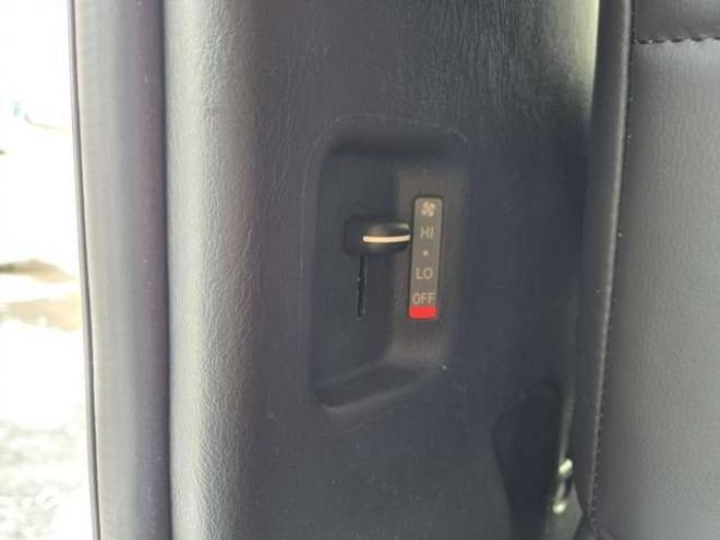 ハイエースバン2.8 スーパーGL ロング ディーゼルターボ 4WD　リアヒーター&クーラー　プッシュスタート　スマートキー　LEDヘッド　ベッドキッド　横滑り防止　衝突被害軽減　車線逸脱　トヨタ純正ナビ　フルセグTV　Bluetooth　バックカメラ　トヨタ純正リアモニター　ETC 2800