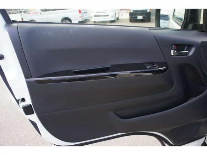 ハイエースバン2.8 スーパーGL ダークプライムII ロングボディ ディーゼルターボ 4WD　ESSEXバージョン　FスポイラーVer3&サイドライナー&リアライナー　ESSEX　ENCD17インチAW　ヨコハマPARADA17インチ　ESSEX3Dフロアマット　ハーフレザーシート　プッシュスタート　スマートキー　リアヒーター 2800