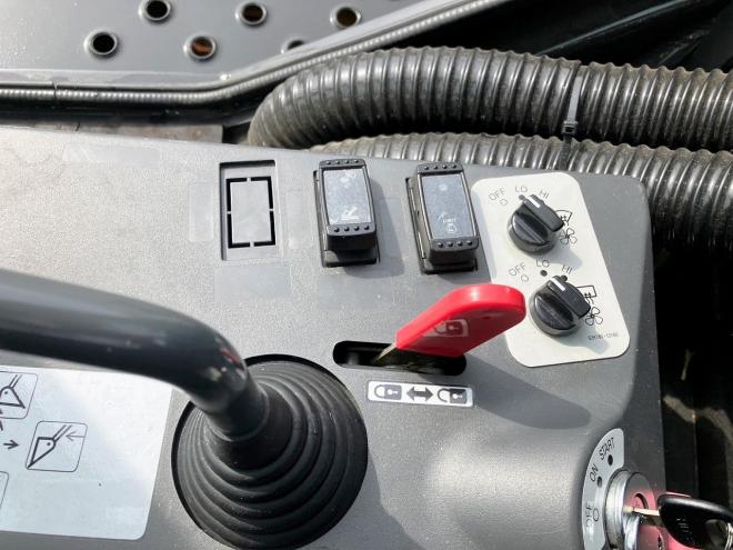 ホイールローダ日立　中古　ZW80S-5B　建機