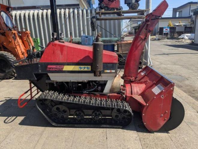 除雪機ヤナセ　11-22HST-2　　２２馬力　ディーゼル　600H