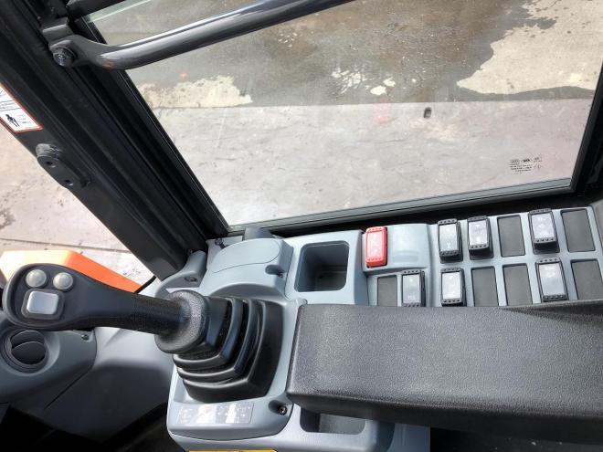 ホイールローダ日立　中古　ZW100-6　建機