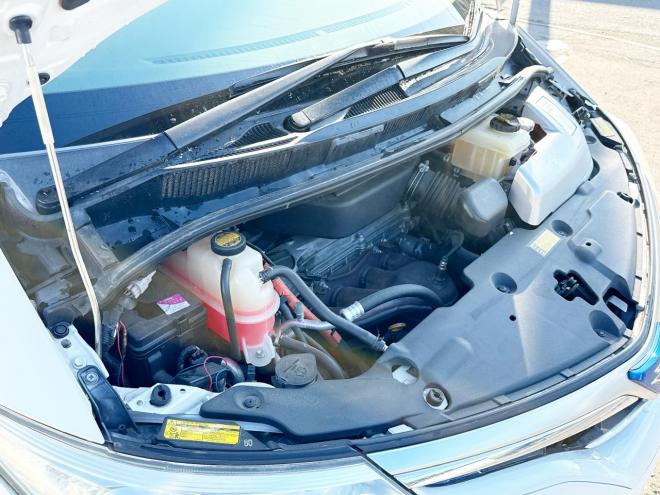 エスティマハイブリッドハイブリッド2.4X 4WD　ローンが不安な方＜優遇ローン＞　本州仕入　寒冷地仕様 フルエアロ　社外ナビ 4WD 2400 5Dr