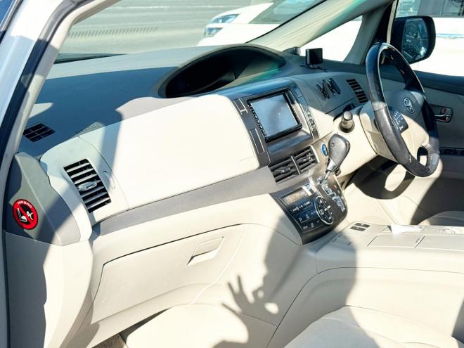 エスティマハイブリッドハイブリッド2.4X 4WD　ローンが不安な方＜優遇ローン＞　本州仕入　寒冷地仕様 フルエアロ　社外ナビ 4WD 2400 5Dr