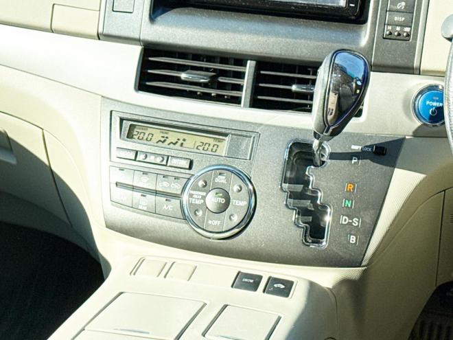 エスティマハイブリッドハイブリッド2.4X 4WD　ローンが不安な方＜優遇ローン＞　本州仕入　寒冷地仕様 フルエアロ　社外ナビ 4WD 2400 5Dr