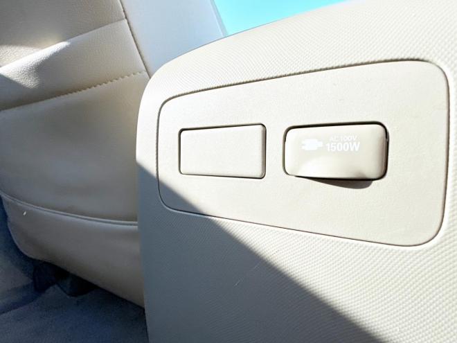 エスティマハイブリッドハイブリッド2.4X 4WD　ローンが不安な方＜優遇ローン＞　本州仕入　寒冷地仕様 フルエアロ　社外ナビ 4WD 2400 5Dr