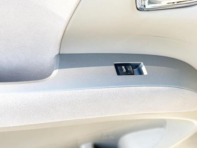 エスティマハイブリッドハイブリッド2.4X 4WD　ローンが不安な方＜優遇ローン＞　本州仕入　寒冷地仕様 フルエアロ　社外ナビ 4WD 2400 5Dr