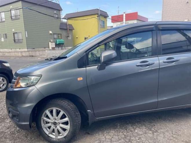 フリードスパイク1.5 G ジャストセレクション 4WD　新在　庫　限定　プ　ライス 4日5日マデ限定 1500