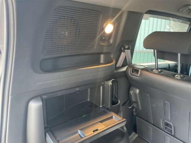 フリードスパイク1.5 G ジャストセレクション 4WD　新在　庫　限定　プ　ライス 4日5日マデ限定 1500