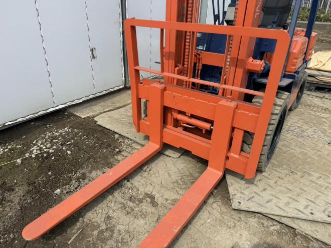 フォークリフトサイドシフト付き！トヨタ 5FD30 3トンディーゼル 全塗装済