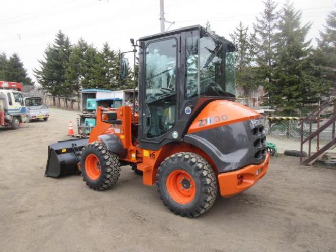 ホイールローダ日立ZW30-5B 4WD　 4WD 2Dr