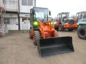 ホイールローダ　日立ZW30-5B 4WD　 4WD 2Dr