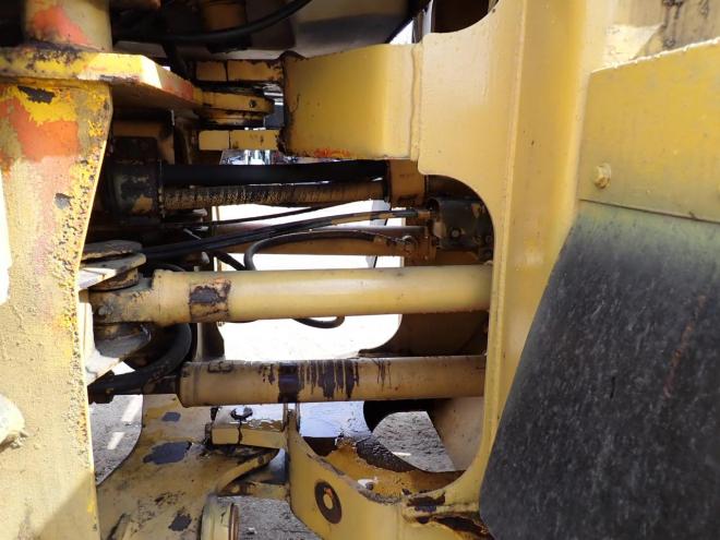 ホイールローダスノースパイクタイヤ　苫小牧ヤード