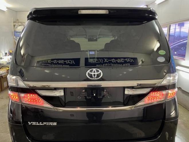 ヴェルファイア２．４Ｚ　ゴールデンアイズ　後期型　禁煙車　両側パワースライドドア　パワーバックドア　純正ハーフレザーシート　純正１８インチＡＷ　社外１６ＡＷ＋スタッドレスタイヤ付　ＨＩＤヘッドライト　クルーズコントロール　前後ソナー　ＥＴＣ 4WD 2400 5Dr