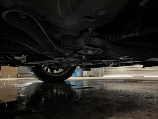 ヴェルファイア２．４Ｚ　ゴールデンアイズ　後期型　禁煙車　両側パワースライドドア　パワーバックドア　純正ハーフレザーシート　純正１８インチＡＷ　社外１６ＡＷ＋スタッドレスタイヤ付　ＨＩＤヘッドライト　クルーズコントロール　前後ソナー　ＥＴＣ 4WD 2400 5Dr