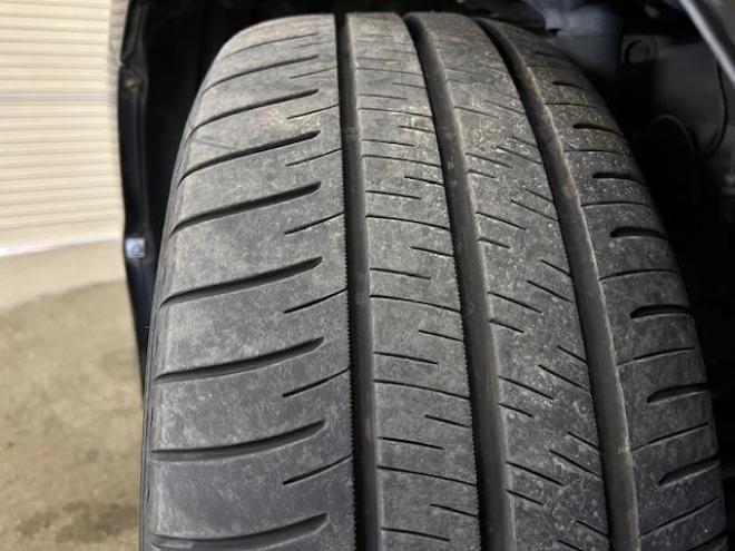 ヴェルファイア２．４Ｚ　ゴールデンアイズ　後期型　禁煙車　両側パワースライドドア　パワーバックドア　純正ハーフレザーシート　純正１８インチＡＷ　社外１６ＡＷ＋スタッドレスタイヤ付　ＨＩＤヘッドライト　クルーズコントロール　前後ソナー　ＥＴＣ 4WD 2400 5Dr