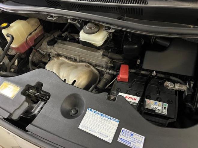 ヴェルファイア２．４Ｚ　ゴールデンアイズ　後期型　禁煙車　両側パワースライドドア　パワーバックドア　純正ハーフレザーシート　純正１８インチＡＷ　社外１６ＡＷ＋スタッドレスタイヤ付　ＨＩＤヘッドライト　クルーズコントロール　前後ソナー　ＥＴＣ 4WD 2400 5Dr