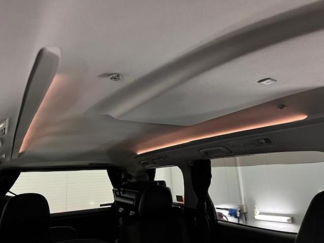 ヴェルファイア２．４Ｚ　ゴールデンアイズ　後期型　禁煙車　両側パワースライドドア　パワーバックドア　純正ハーフレザーシート　純正１８インチＡＷ　社外１６ＡＷ＋スタッドレスタイヤ付　ＨＩＤヘッドライト　クルーズコントロール　前後ソナー　ＥＴＣ 4WD 2400 5Dr