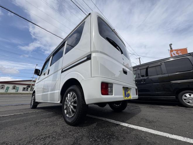 エブリィEVERY VAN 4WD JION TURBO寒冷地仕様　リアヒーター　本州仕入　フォグランプ　DVDプレイヤー　バイザー　アルミ　エンジンオイル交換　スタットレス付　全磨き済み 4WD 660 ５Dr