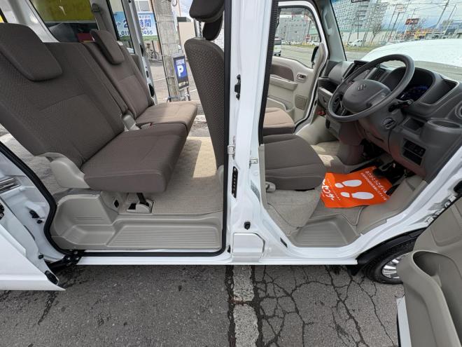 エブリィEVERY VAN 4WD JION TURBO寒冷地仕様　リアヒーター　本州仕入　フォグランプ　DVDプレイヤー　バイザー　アルミ　エンジンオイル交換　スタットレス付　全磨き済み 4WD 660 ５Dr