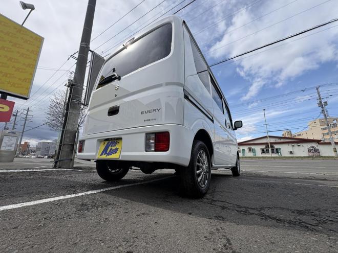 エブリィEVERY VAN 4WD JION TURBO寒冷地仕様　リアヒーター　本州仕入　フォグランプ　DVDプレイヤー　バイザー　アルミ　エンジンオイル交換　スタットレス付　全磨き済み 4WD 660 ５Dr