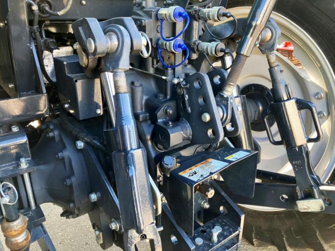 トラクターイセキ　中古　TJV985　フロントローダー付