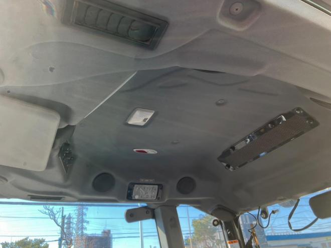 トラクターイセキ　中古　TJV985　フロントローダー付