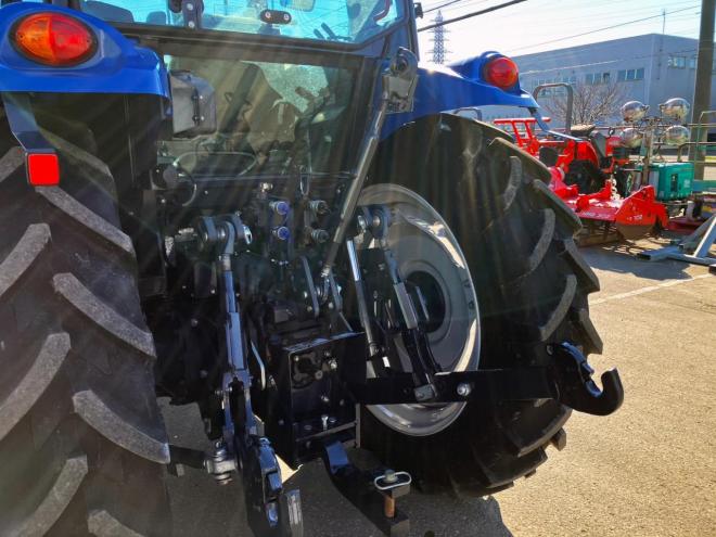 トラクターイセキ　中古　TJV985　フロントローダー付