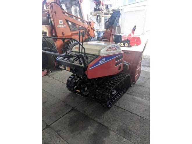 除雪機ヤンマー　YSR125　１２馬力　ガソリン　ローリング付き