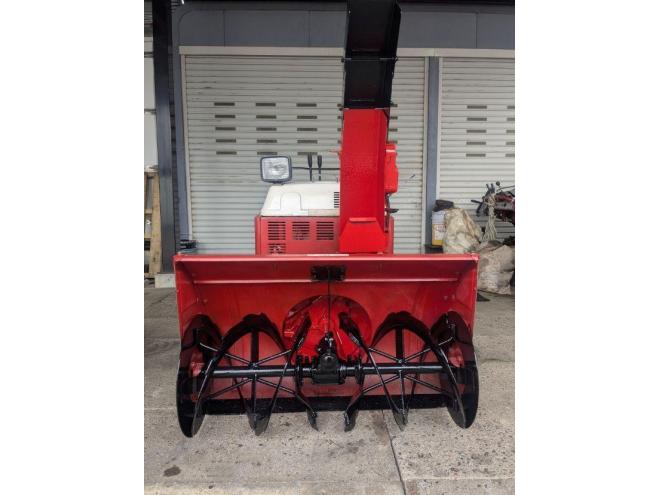 除雪機ヤンマー　YSR125　１２馬力　ガソリン　ローリング付き