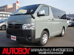 ハイエースバン　2.8 スーパーGL ロング ディーゼルターボ 4WD　アースカラーPKG　アーバンカーキ　　両側パワースライドドア　デジタルインナーミラー　全方位カメラ　バックカメラ　寒冷地仕様　LEDヘッドライト　415コブラフラットベッドキット 登録済未使用車 2800