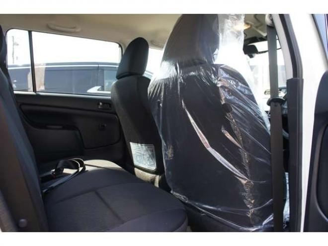 プロボックスバン1.5 F 4WD　登録済未使用車　衝突軽減システム　純正LEDフォグ　電動格納ドアミラー　オートライト　前後PW　ルームミラー内蔵Bカメラ　ドラレコ　Bluetooth&フルセグナビ　下廻防錆加工　フロアマット　ドアバイザー　社外AW 登録済未使用車 1500