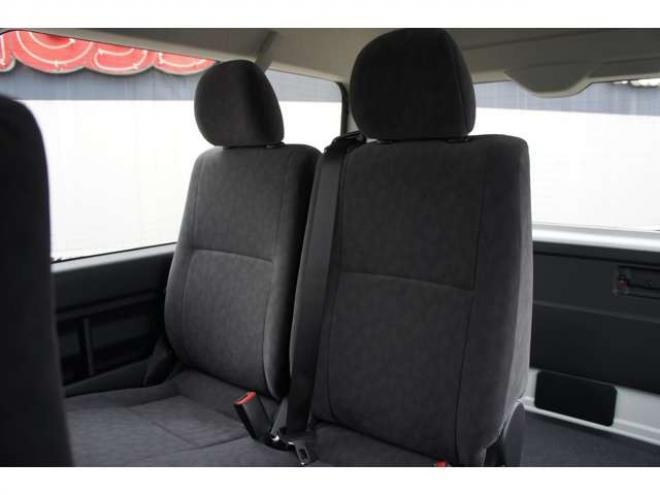 ハイエース2.7 グランドキャビン 4WD　登録済未使用車 走行6キロ　パノラミックビューモニター デジタルインナーミラー　LEDヘッドランプ　LEDフォグランプ　ホワイトパールクリスタルシャイン　メーカー保証付 登録済未使用車 2700
