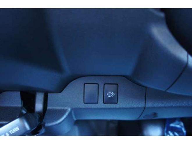 ハイエースバン2.8 DX ロング GLパッケージ ディーゼルターボ 4WD　Bカメラ　TRDフロントスポイラー　マッドフラップ　エセックス16インチアルミ　オープンカントリーRT　LEDヘッドライト　Wエアバッグ　AC100V　8人乗り構造変更済　寒冷地仕様　リアヒーター&エアコン 2800
