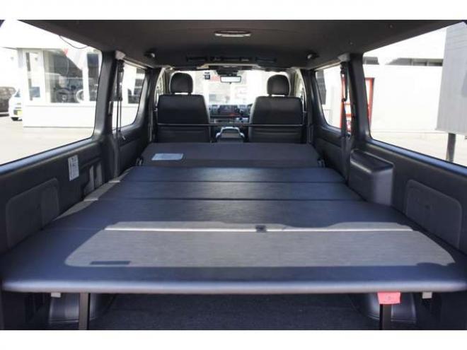 ハイエースバン2.8 スーパーGL ダークプライムII ロングボディ ディーゼルターボ 4WD　415COBRA　クリーンルック3 Fスポイラー&BY2Neoボンネット&ステージ2ルーフスポイラー&バッドラッカー17インチAW&フラットベッドキット　ヨコハマPARADA215/60R17　両側パワースライドドア　デジタルインナー 2800